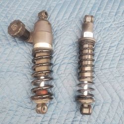 Adjustable shocks for Harley