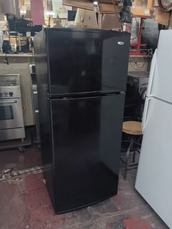 Amana top freezer refrigerator 28.-inch