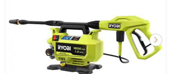 1800 PSI 1.2 GPM Cold Water pressure washer
