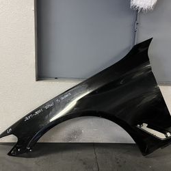 2017-2018-2019-2020-2021 BMW 5 SERIES. LEFT FENDER OEM USED