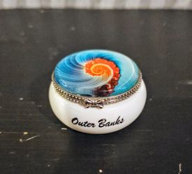 "Outer Banks" Vintage Ceramic Pill Box With Hinged Lid