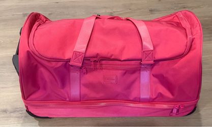 CALPAK 26” pick Rolling Duffel Suitcase - Excellent Condition
