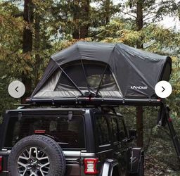 Brand New ILANDER Hard Shell Rooftop Tent for SUV/Truck (2-3 Person)