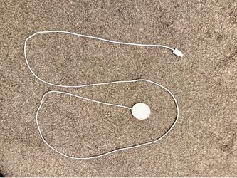 2m (6.5 ft) Apple MagSafe charger