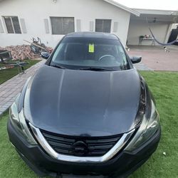 Nissan Altima  2016
