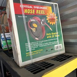 Central Pneumatic Auto Rewind Air Hose Reel 25ft New In Box