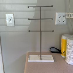 Jewelry Stand 