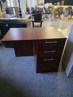 Cherry Wood 3-Drawer Pedestal File Cabinet