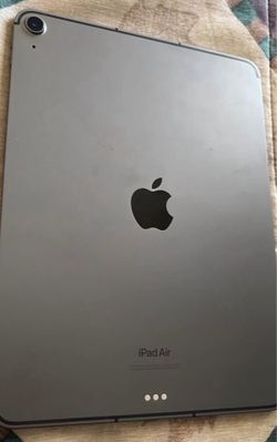 iPad 5th Gen w/Apple Pencil - 64GB