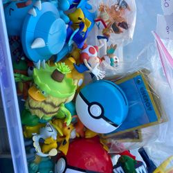 Pokemon Figure Toys And Poke Balls