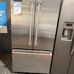 VIKING REFRIGERATOR FINANCING AVAILABLE 