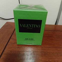 Valentino perfume