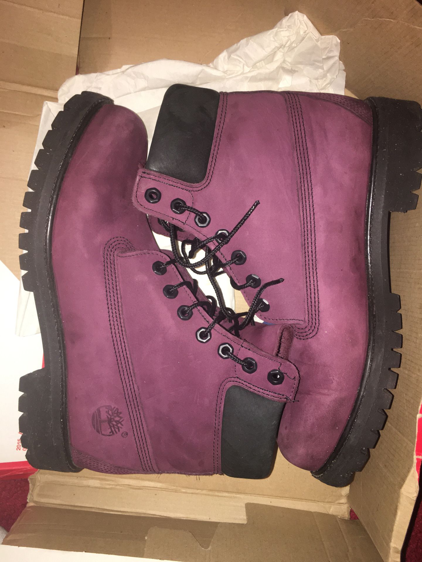 Burgundy timberland