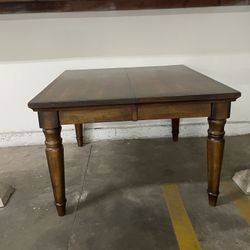 Expandable Wood Dining Table (PRICE NEGOTIABLE)