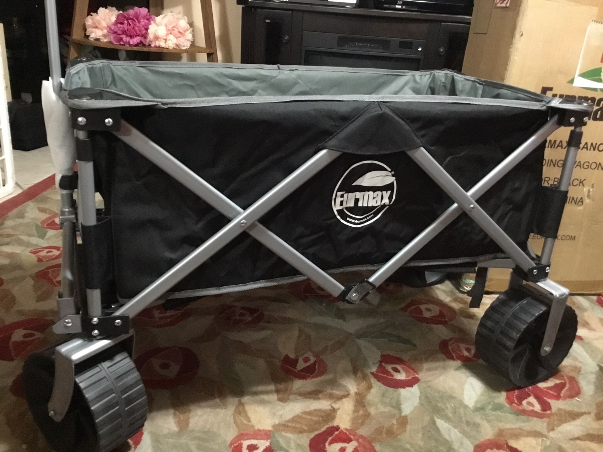 New Eurmax Sports Wagon Cart With Big Wheels