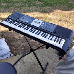Yamaha Keyboard Ypt 230