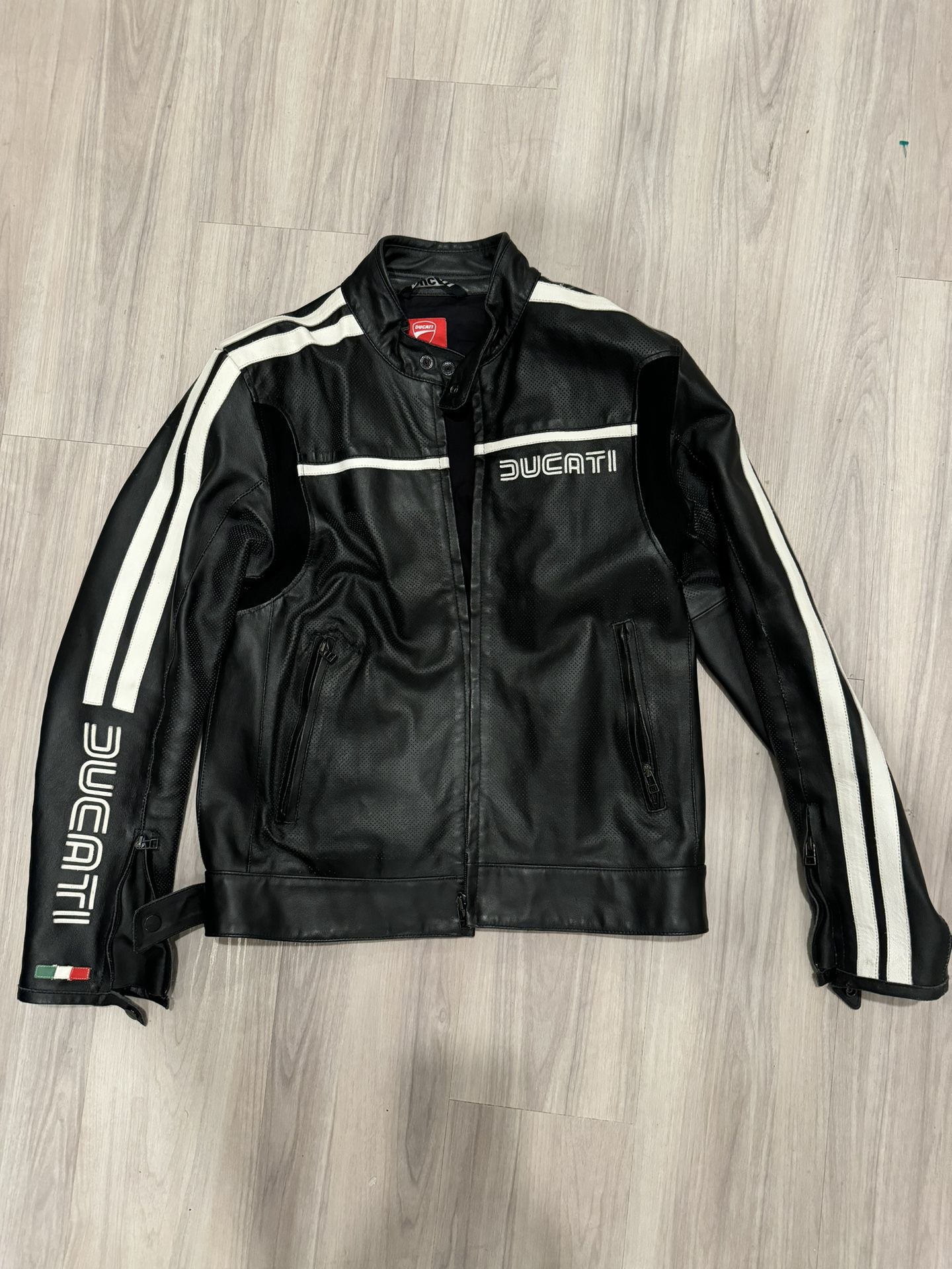 Dainese Ducati Leather Motorcycle Riding Jacket Size 50 Euro