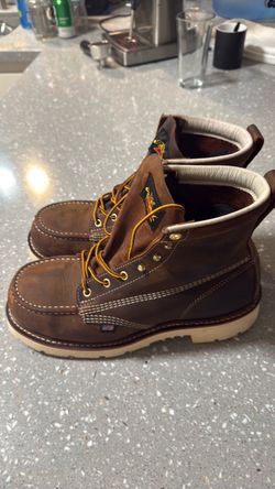 Moc toe steel toe