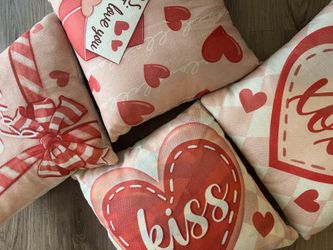 Throw pillow