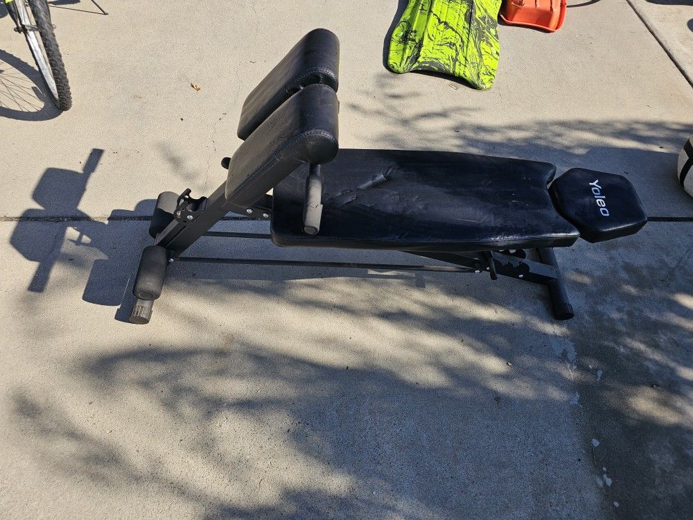 Weight Bench