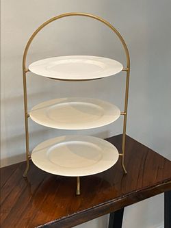 Chrome Metal 3-Tier Serving Tower With 10.5" Round Plates