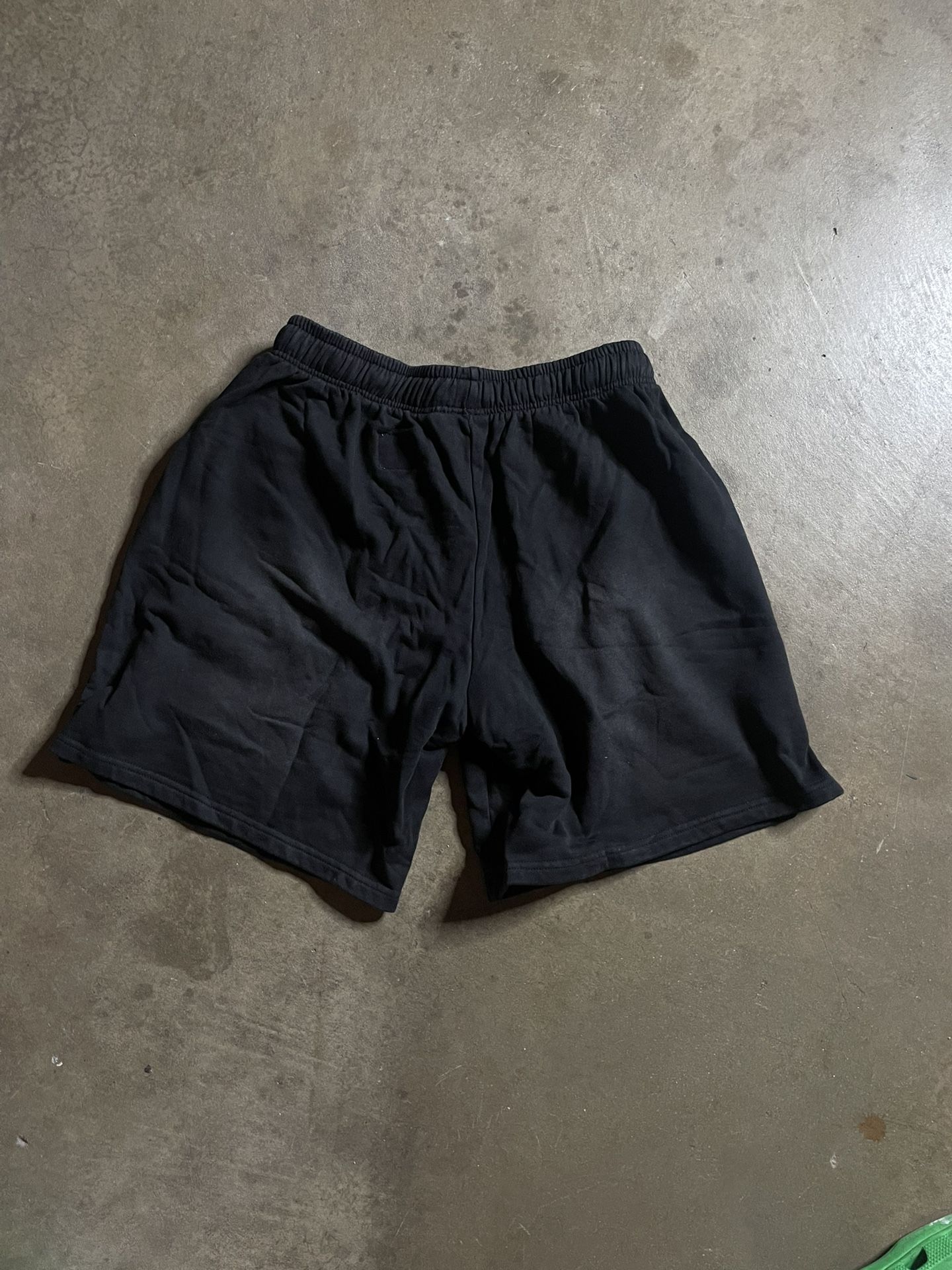 BLACK HELLSTAR SHORTS