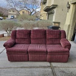 Recliner Couch WILL DELIVER