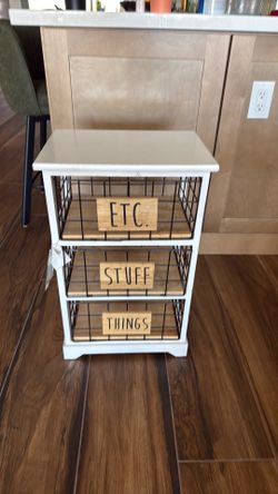 Bathroom storage