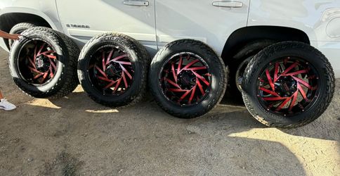 4 tires with rims 20" off road tires