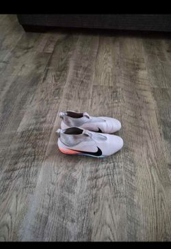 Soccer cleats