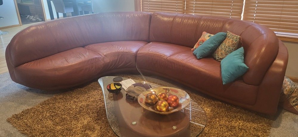 Unique Living Room Couch And Table