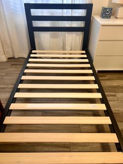 Twin Size Bed Frame – Black & Natural Wood – Excellent Condition
