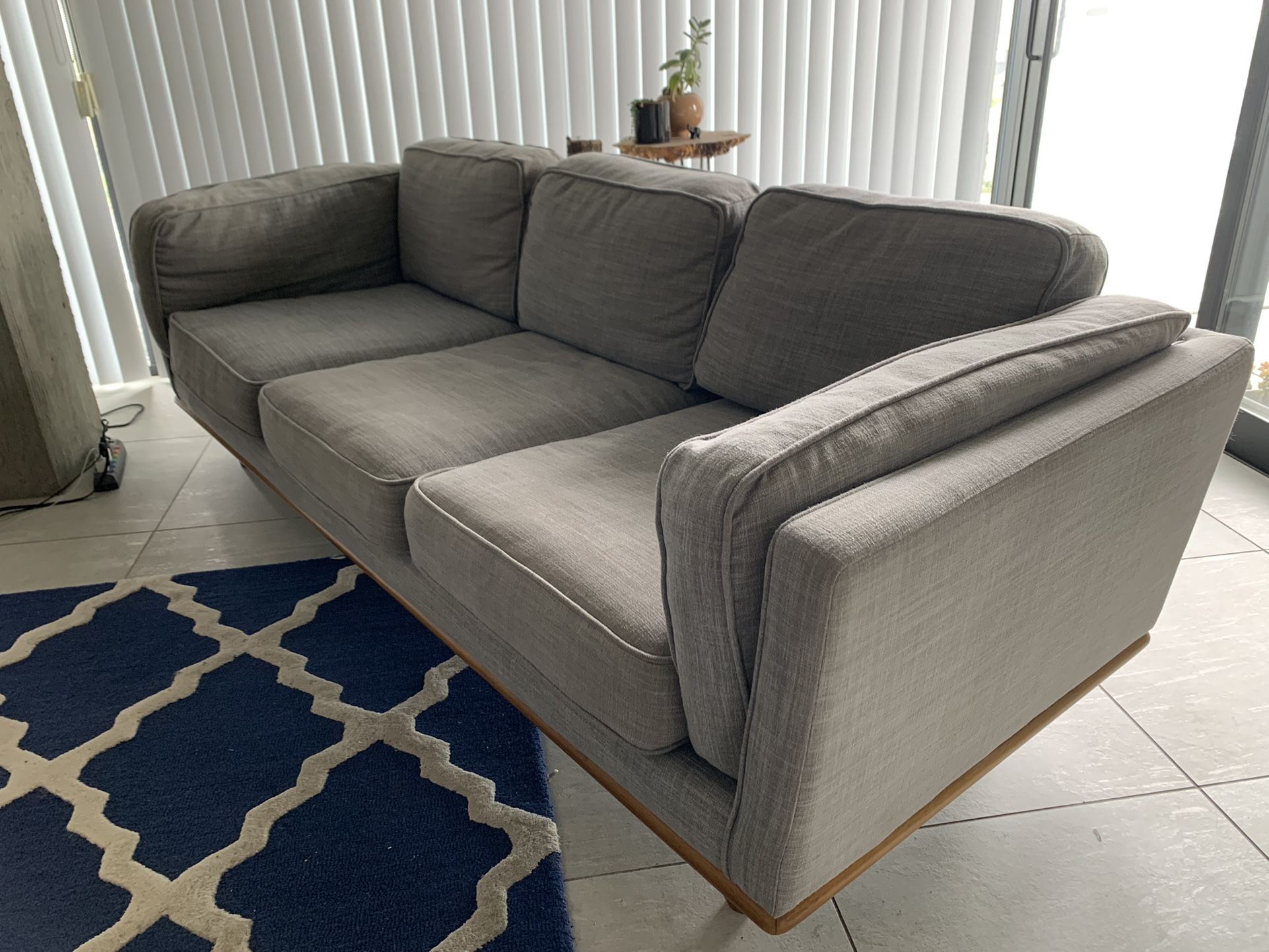 Used Article Timber Sofa