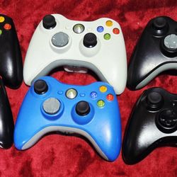 Original Microsoft Xbox 360 Wireless Controllers 35$ Each