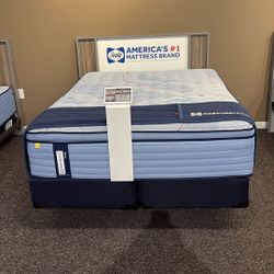 Queen Size Sealy, Plainfield, Posturepedic Plus Firm Innerspring Queen CREDIT CARD CASH ONLY 