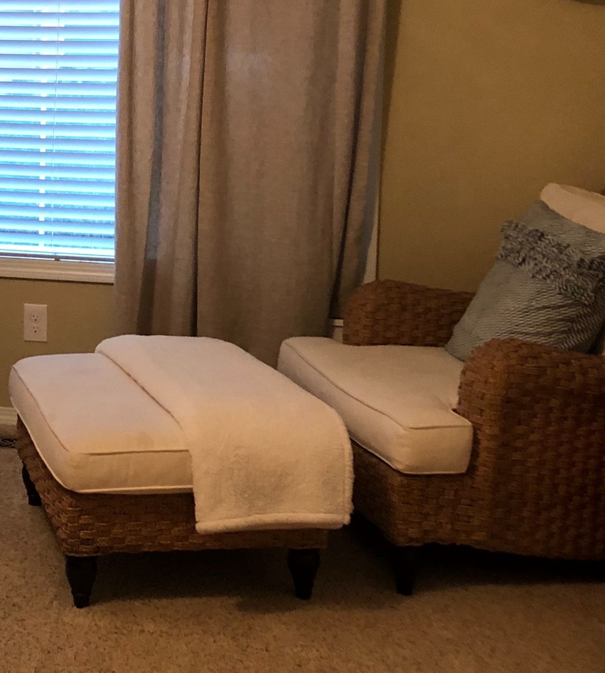 Pottery Barn Seagrass Chair And Ottoman