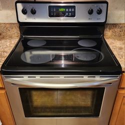 Stainless Steel Frigidaire 30-inch Electric Glass Top Stove 