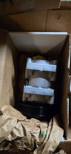 Ac compressor FORD RANGER AND MAZDA