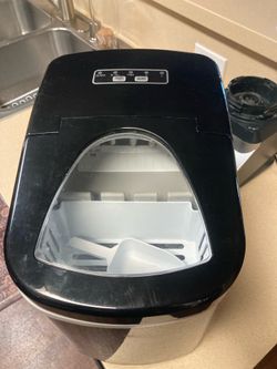 Ice maker Frigidaire