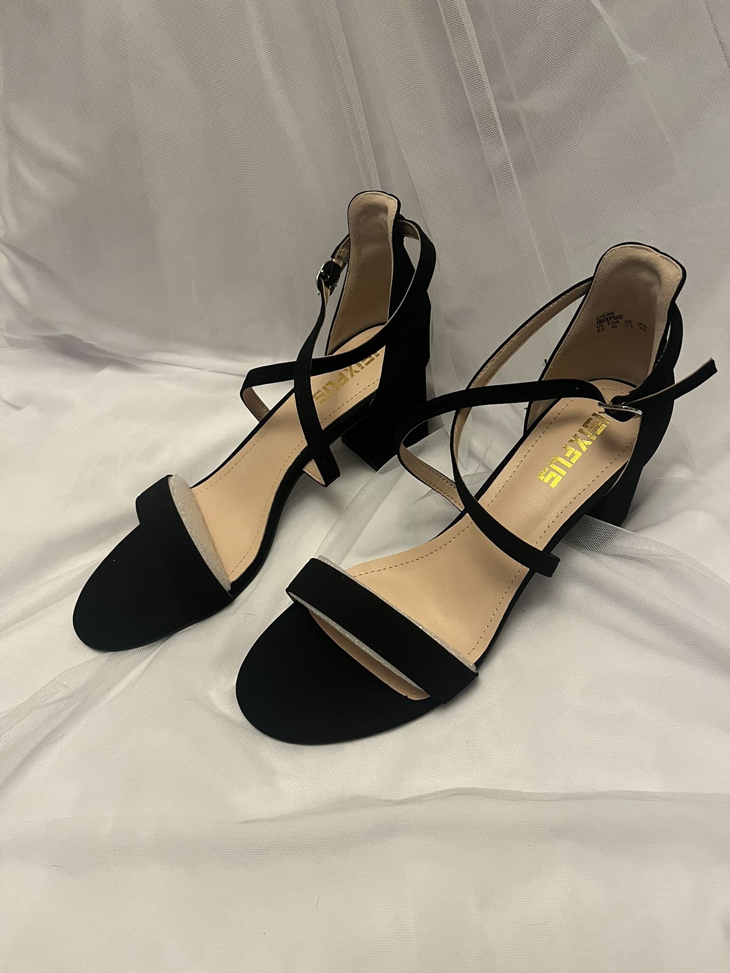 Woman’s Black Heels Size 9