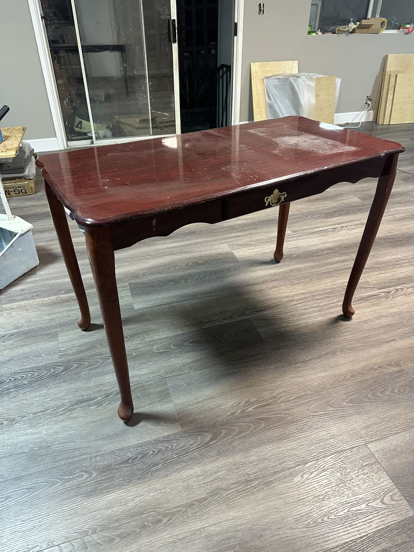 Cherry Wood Makeup Desk Free for Sale in Alhambra, CA OfferUp