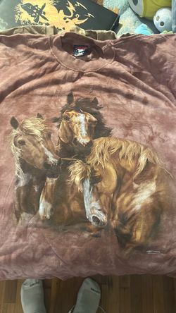 The Mountain Horse Graphic T-Shirt