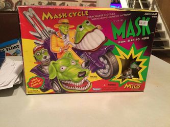 Mask cycle detachable sidecar with jaw-chompin act