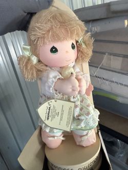Vintage Precious Moment, Doll