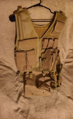 Mint Condition - Desert/Sand Tactical Vest and Belt
