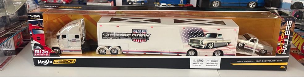 Maisto Custom Haulers Mack Anthem & 1987 Chevrolet 1500
