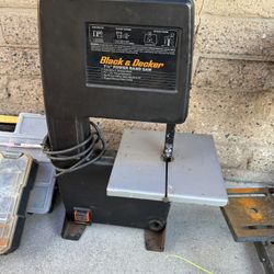 Black & decker Power Band Saw (serrucho)