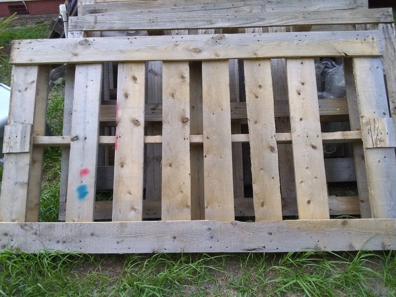 Large Good Pallets