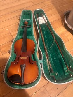Vintage Japan, Violin with Case and Two Bows