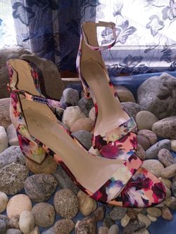 Dream Pairs Chunk Heel Sandals